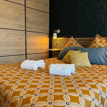 Апартаменти Eden Classer 3 Etoiles *