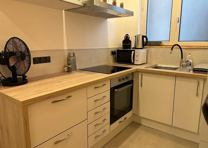 Апартаменти Eden Classer 3 Etoiles Кольмар